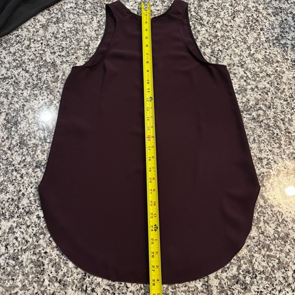 Aritzia Wilfred Sevres Sleeveless Blouse in Plum (Deep Purple) Top - Picture 6 of 6